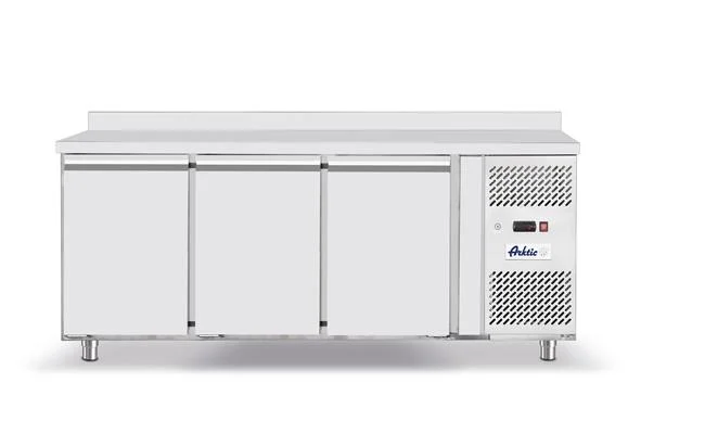 Stół mroźniczy Profi Line 3-drzwiowy z agregatem bocznym, linia 700 Wariant podstawowy